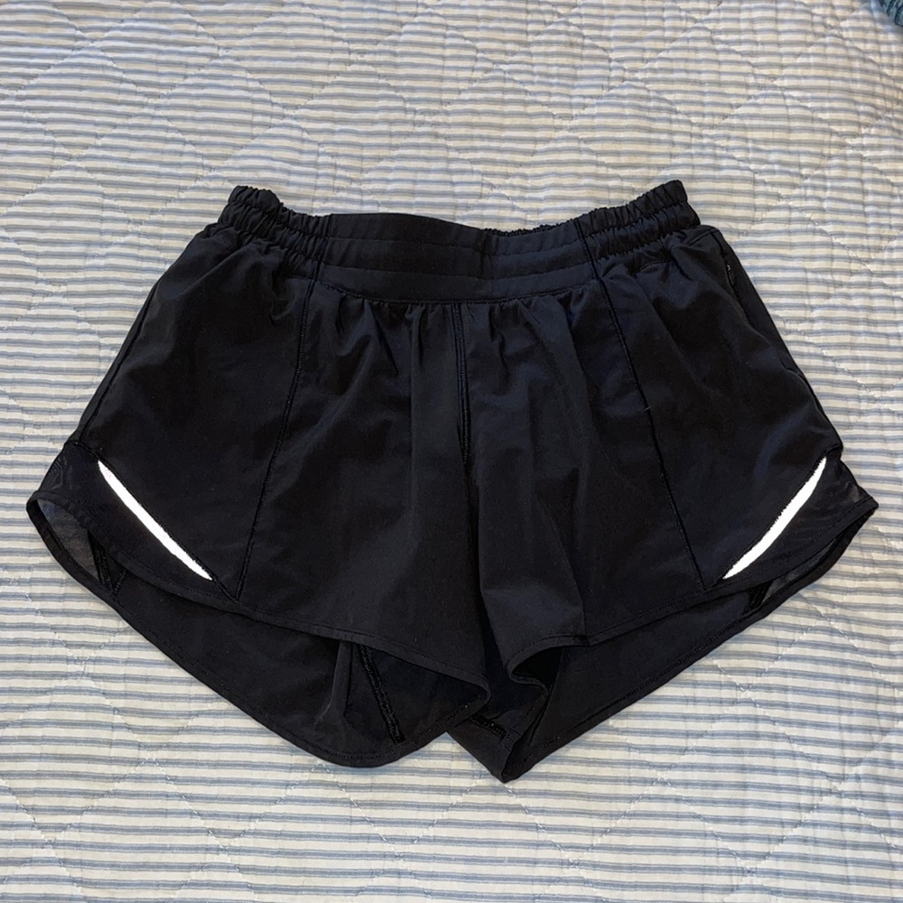 Lululemon Hotty Hot Short 4”